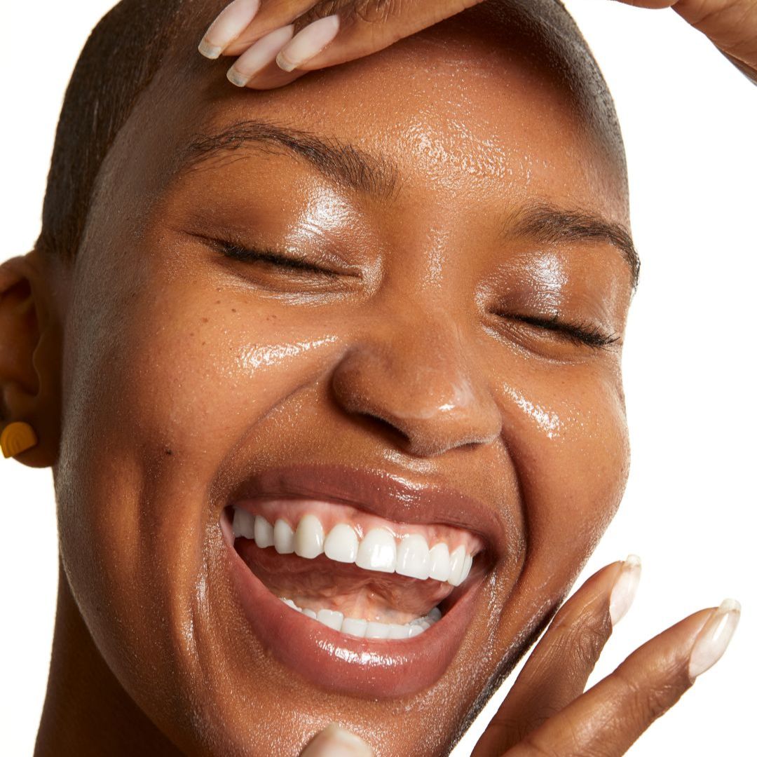 SK!N Glow Vit C + Papaya Extract Gel Cleanser + Scrub