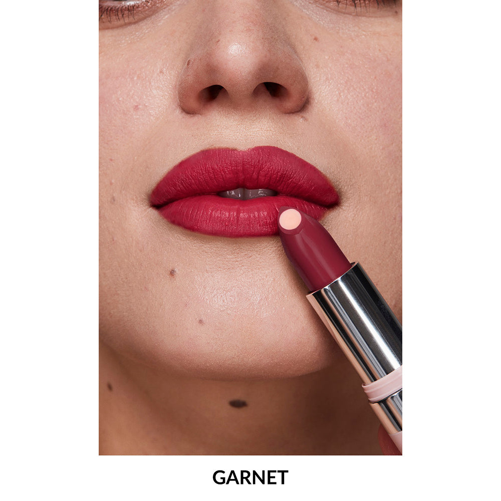 Avon Hydramatic Matte Lipstick -Hydra